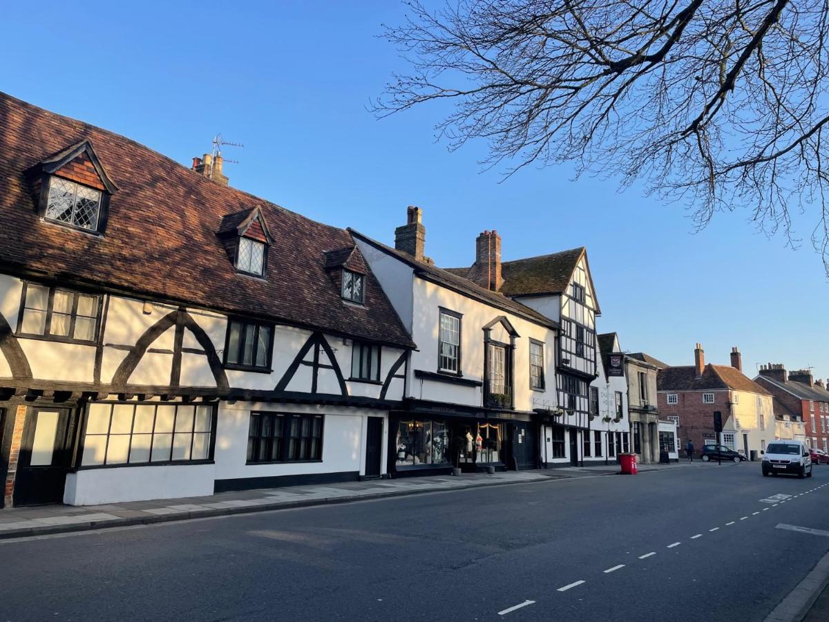 Chapter House Hotel Salisbury Exterior photo